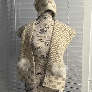 Women’s Scarf and Hat